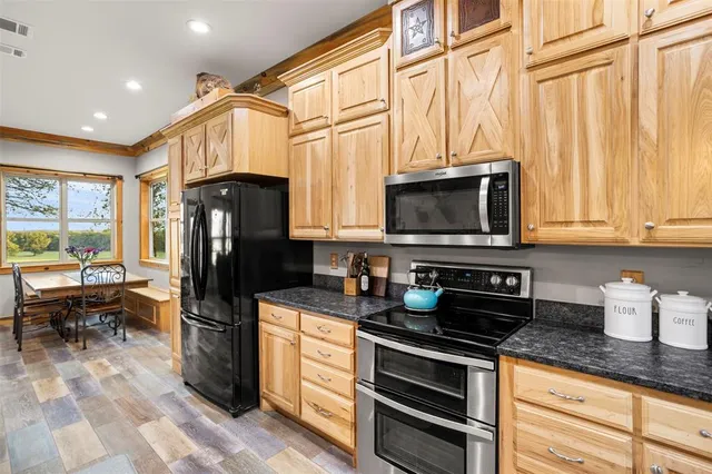 $997,777 | 409 Brindley Road, Maypearl, TX 76064