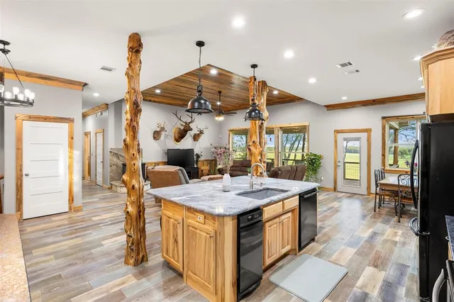 $997,777 | 409 Brindley Road, Maypearl, TX 76064