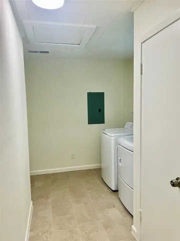 a view of utility room