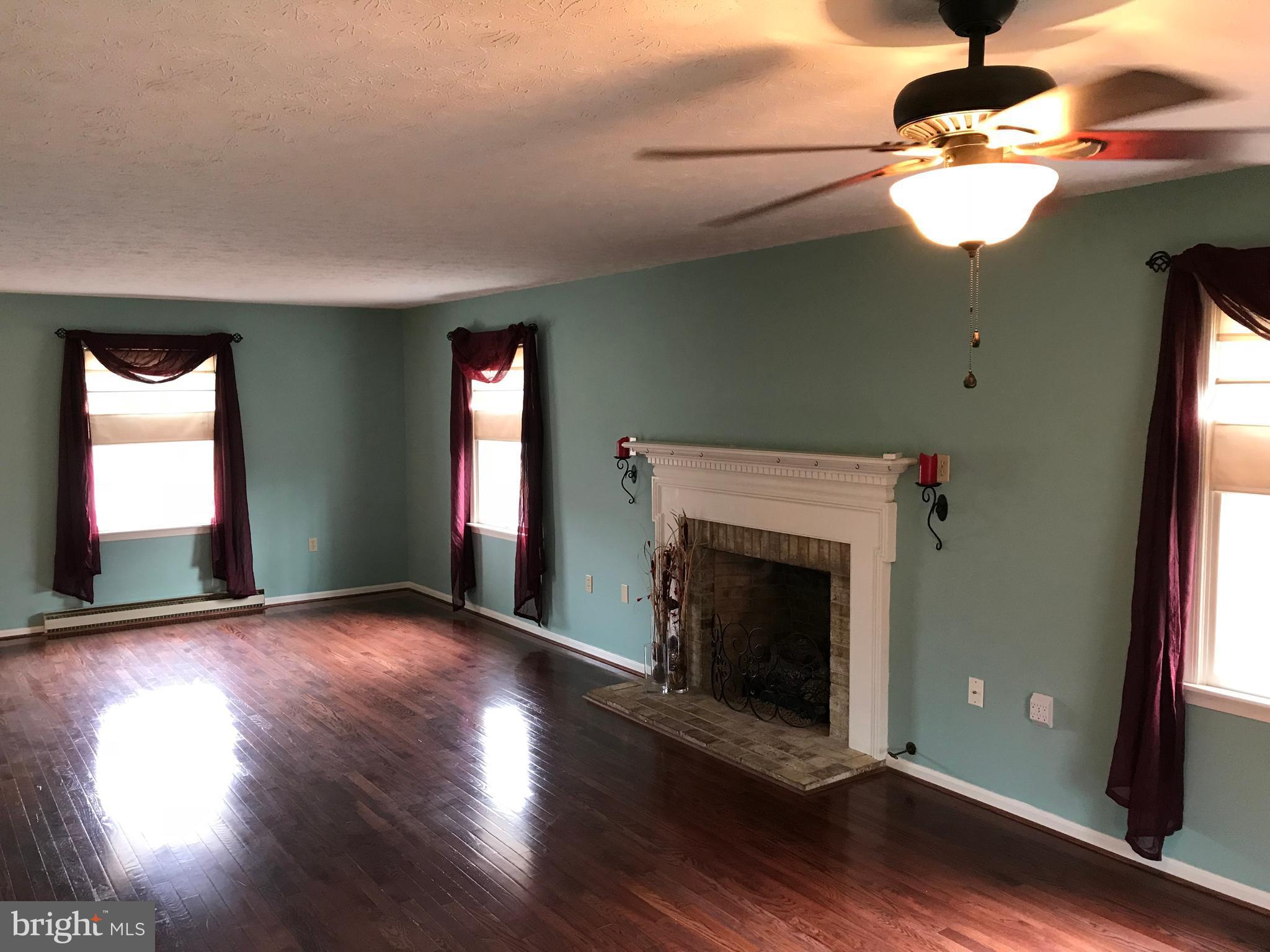 109 Russelcroft Road Winchester, VA 22601 - Photo 12 of 30 Family Room