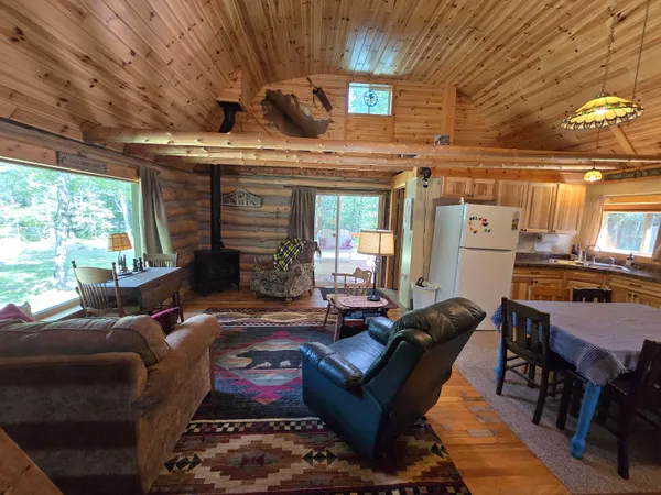 $289,000 | W7297 Amberg Wausaukee Road, Wausaukee, WI 54177