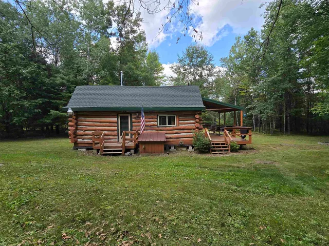 $289,000 | W7297 Amberg Wausaukee Road, Wausaukee, WI 54177