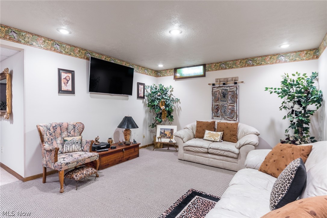 429 Longspur Road Highland Heights, OH 44143 - Photo 27 of 35