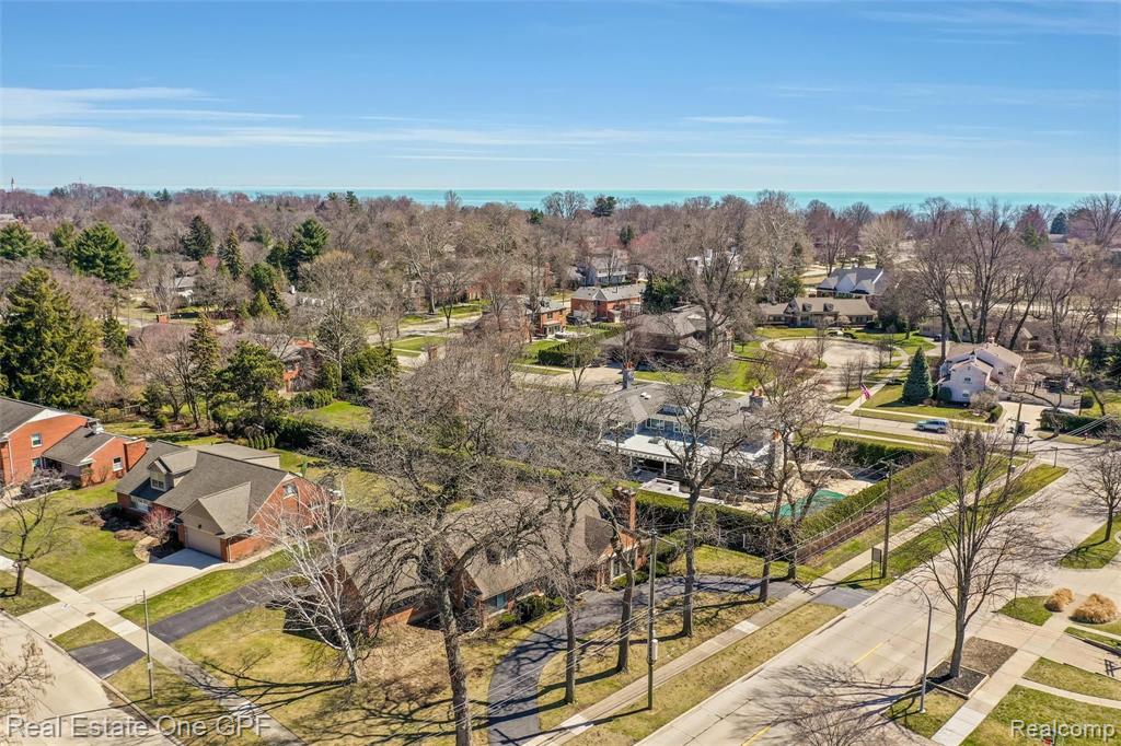 470 Cook Road Grosse Pointe Woods, MI 48236 - Photo 42 of 47