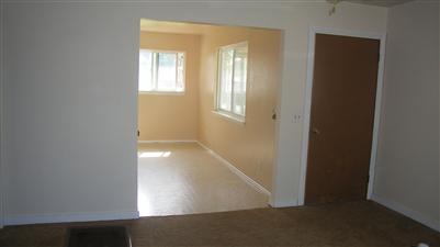 422 South Sunset Avenue Reedley, CA 93654 - Photo 4 of 6