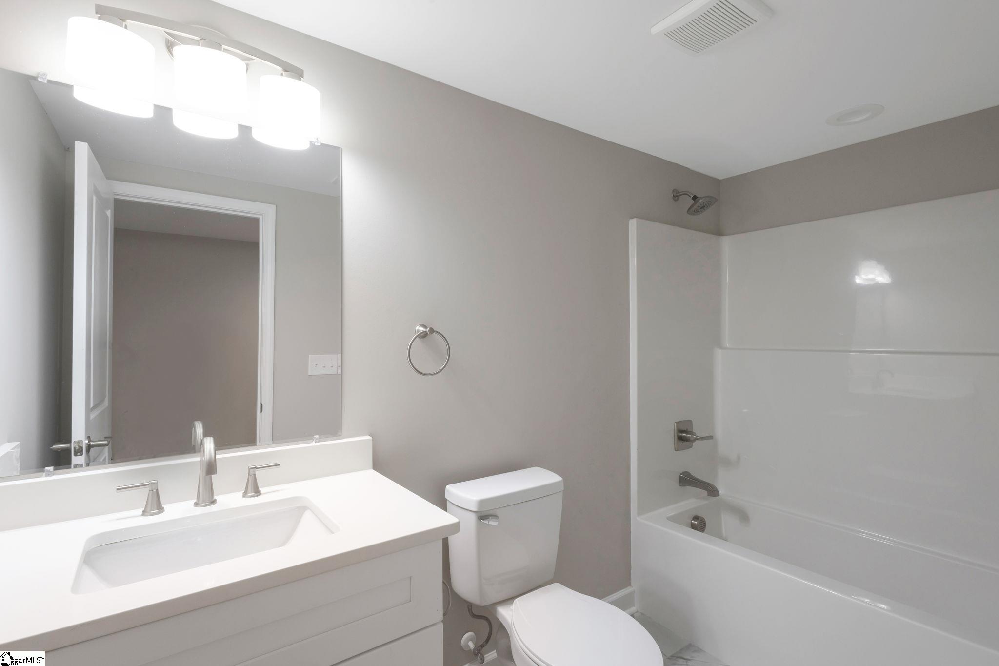 115 Pinetree Lane Easley, SC 29640 - Photo 15 of 21