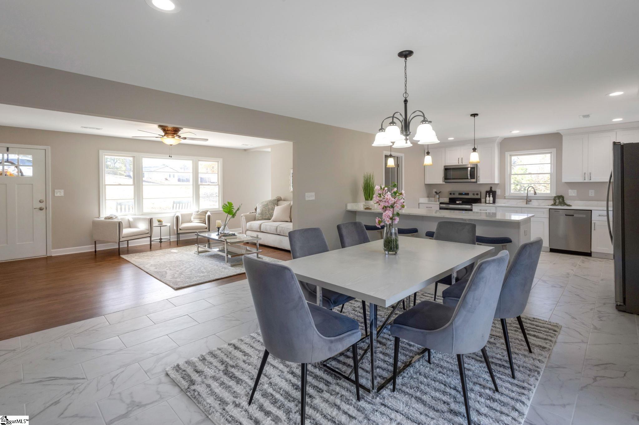 115 Pinetree Lane Easley, SC 29640 - Photo 3 of 21