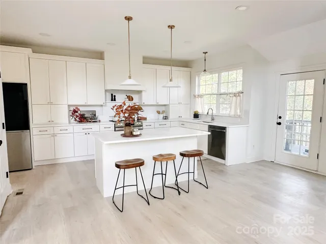 $769,000 | 14608 Bridle Trace Lane, Pineville, NC 28134