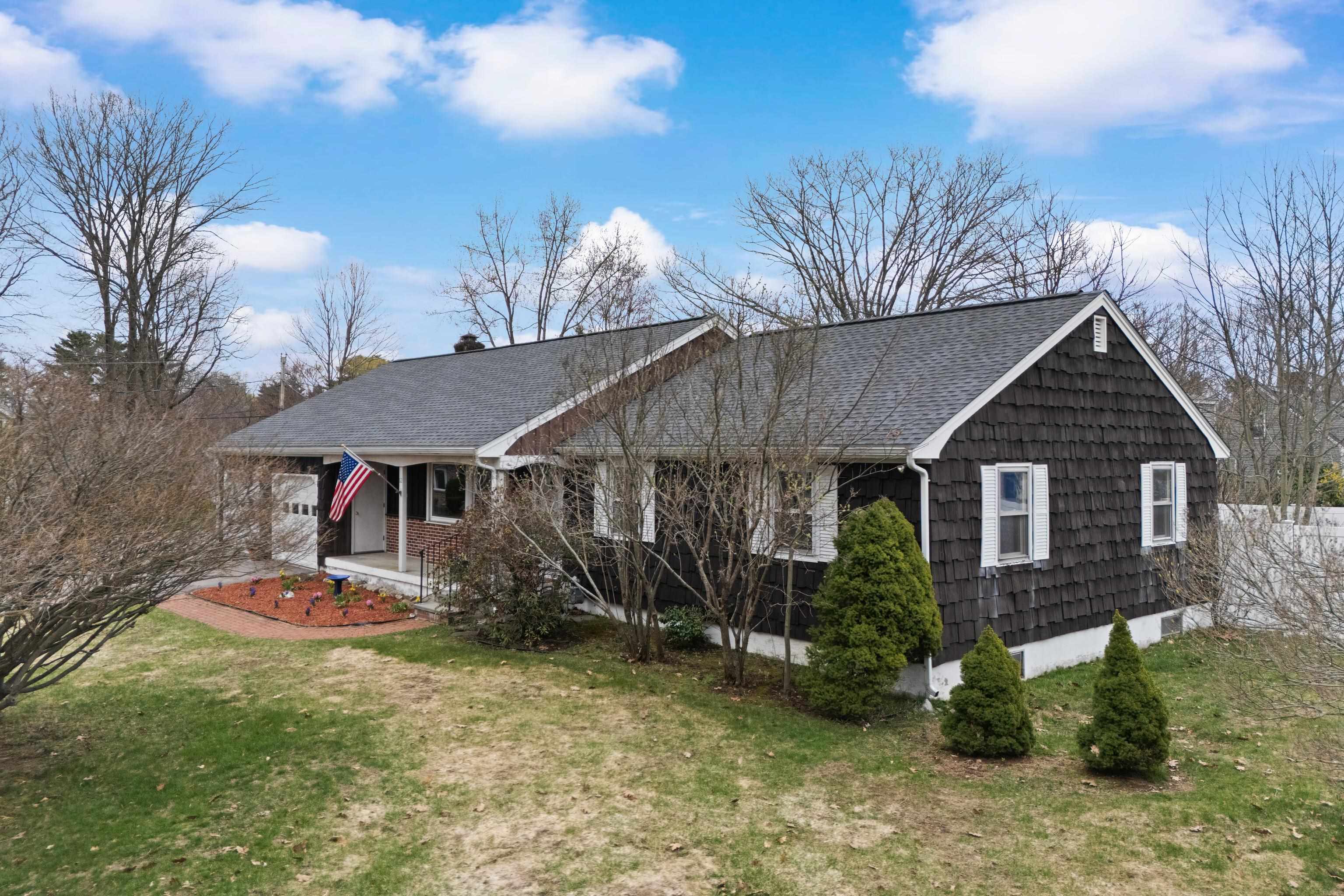 12 Colonial Circle Hampton, NH 03842 - Photo 7 of 51