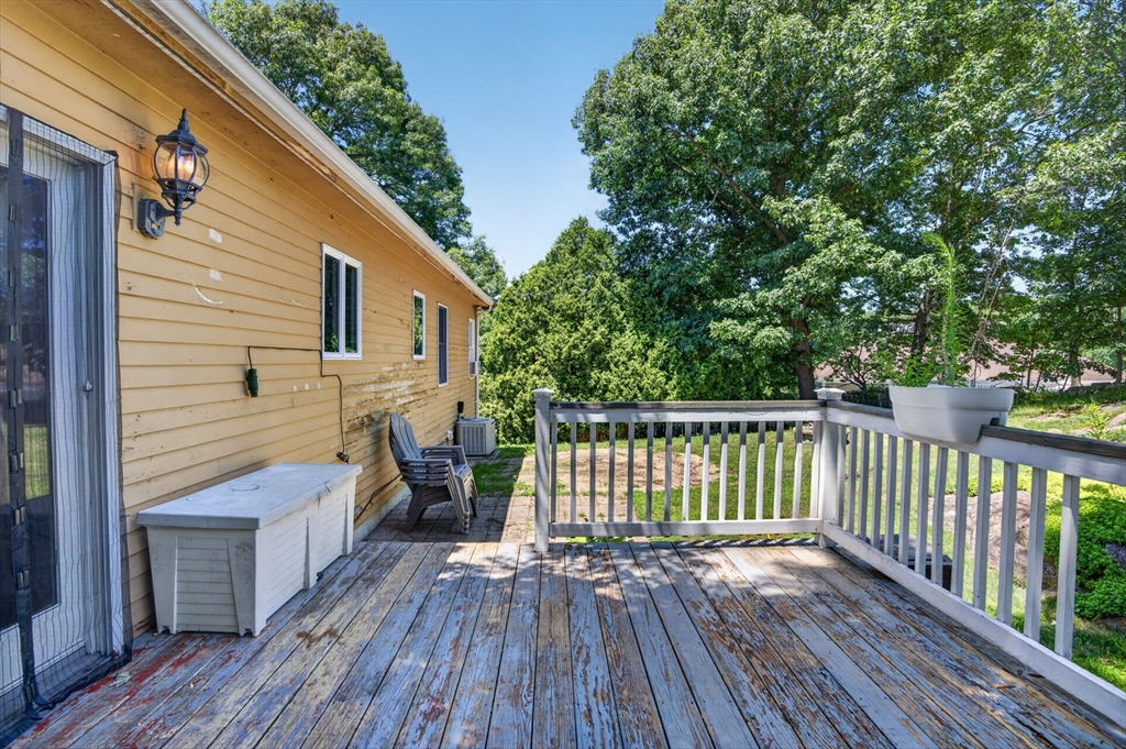 65 Phaeton Rock Road Lynn, MA 01904 - Photo 32 of 38