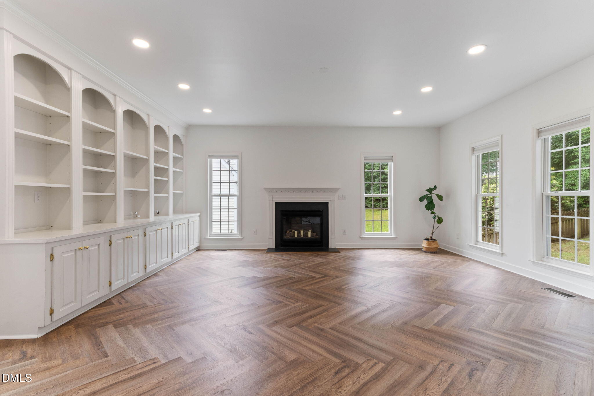 3544 Dewing Drive Raleigh, NC 27616 - Photo 3 of 58 6-web-or-mls-IMG_8651RE