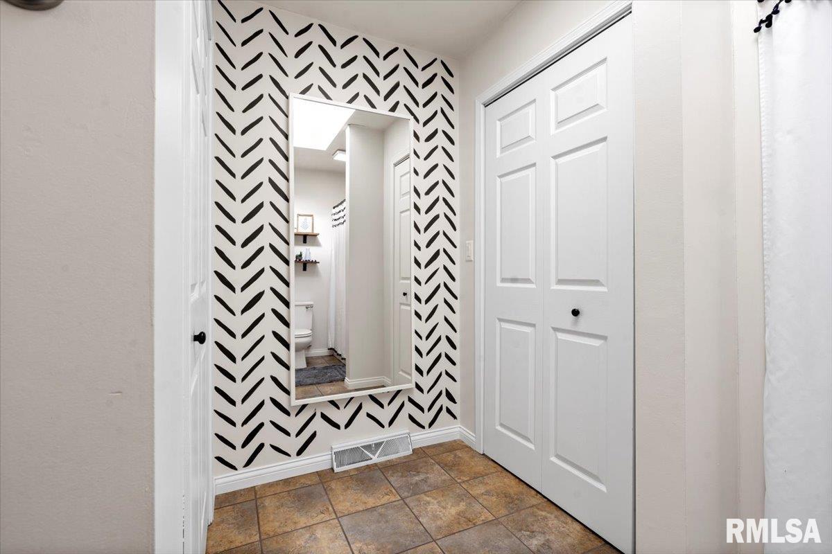 1112 Christopher Lane Springfield, IL 62712 - Photo 21 of 37