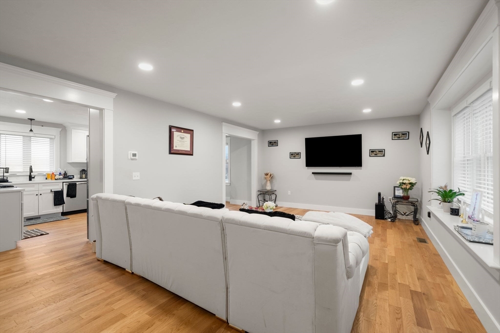 8 Patrick Street, Unit 8 Attleboro, MA 02703 - Photo 8 of 33