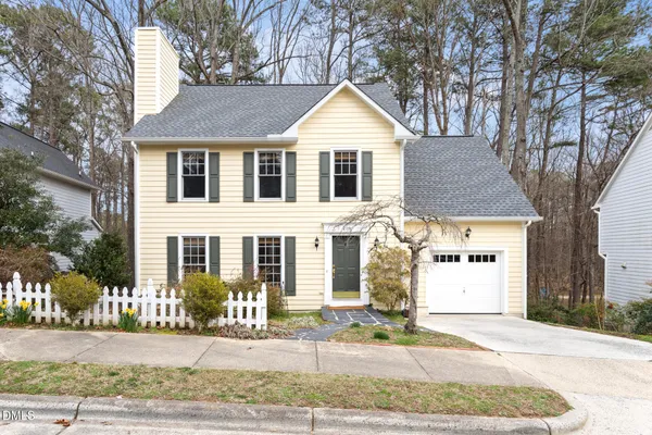 $619,000 | 218 Oxford Hills Drive, Chapel Hill, NC 27514