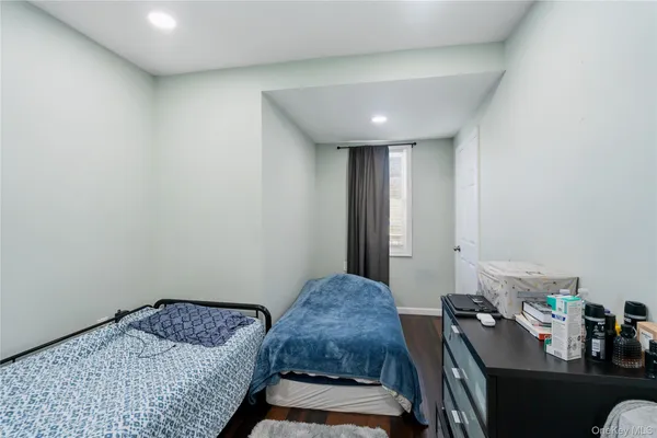 $450,000 | 508 Michigan Street, Ronkonkoma, NY 11779