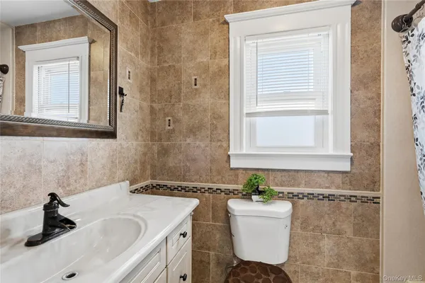 $450,000 | 508 Michigan Street, Ronkonkoma, NY 11779