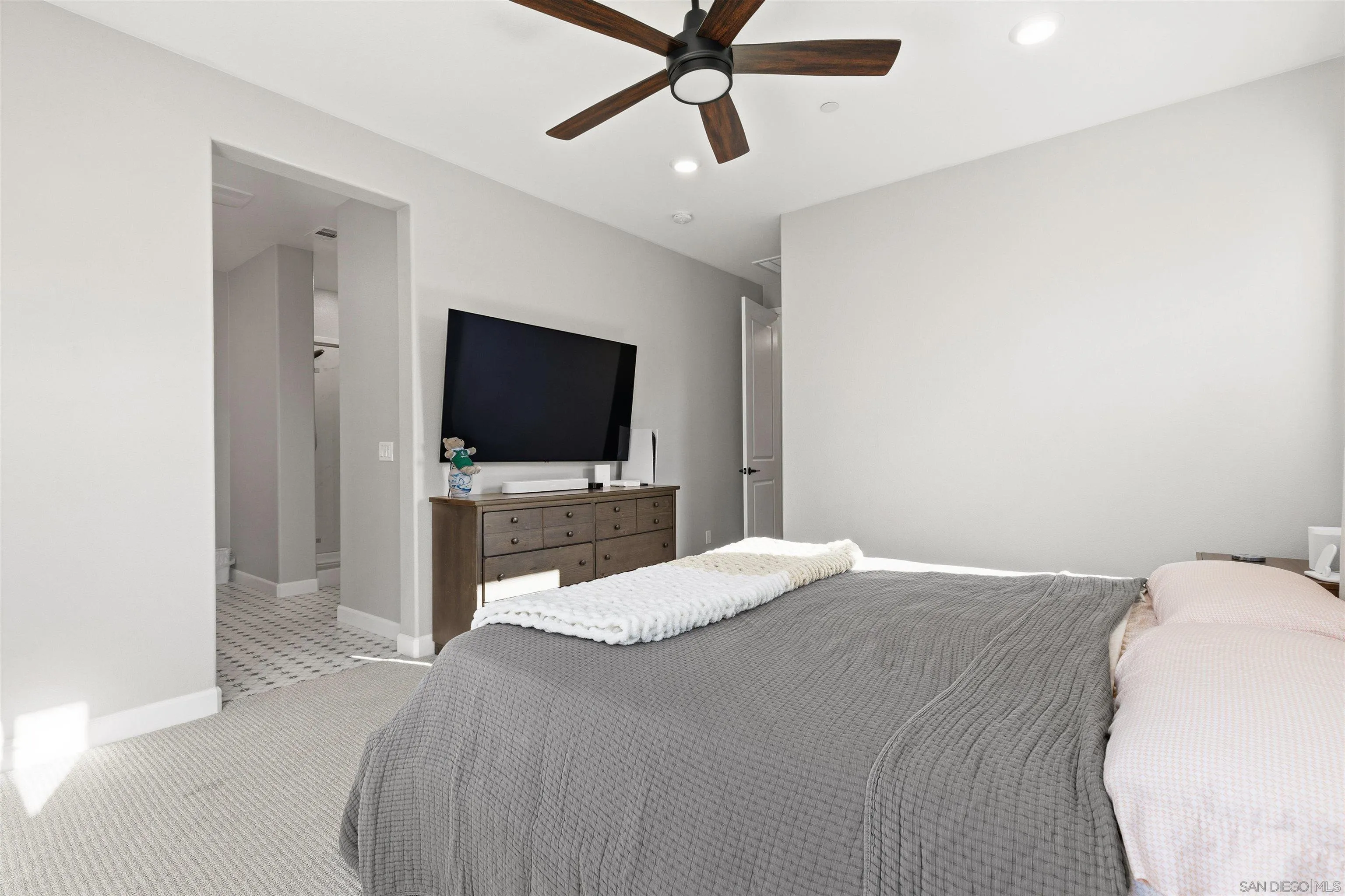 12124 Riley Lane San Diego, CA 92128 - Photo 14 of 33