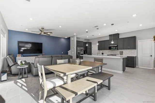 $1,189,000 | 12124 Riley Lane, San Diego, CA 92128