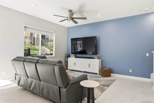 $1,189,000 | 12124 Riley Lane, San Diego, CA 92128