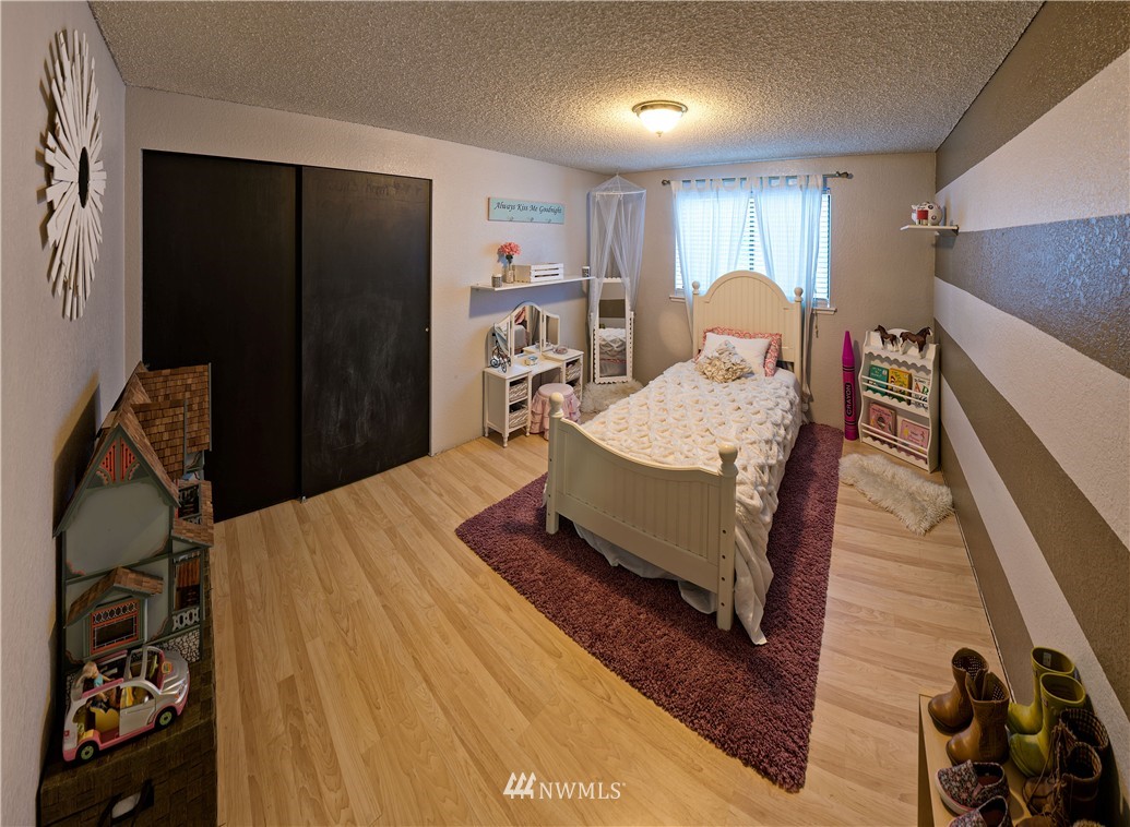 4021 Northeast 10th Street Renton, WA 98056 - Photo 11 of 23