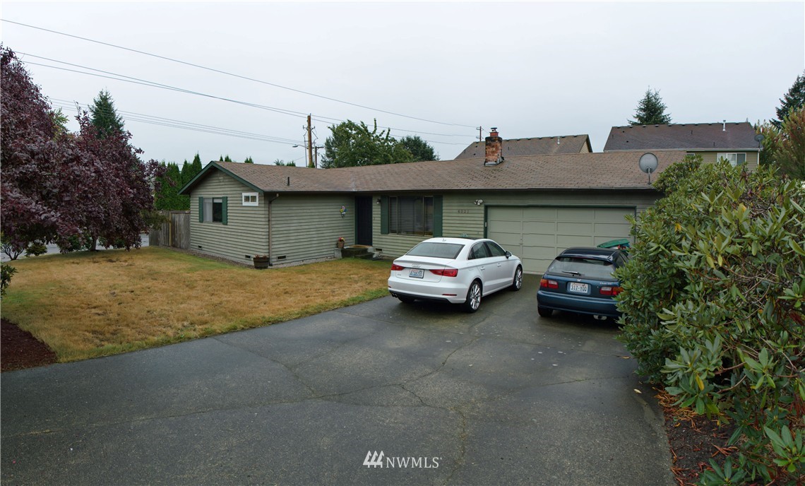 4021 Northeast 10th Street Renton, WA 98056 - Photo 14 of 23