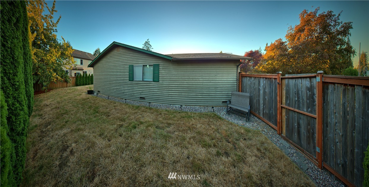 4021 Northeast 10th Street Renton, WA 98056 - Photo 16 of 23