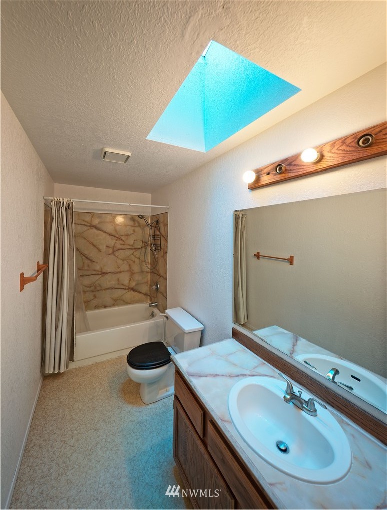 4021 Northeast 10th Street Renton, WA 98056 - Photo 10 of 23