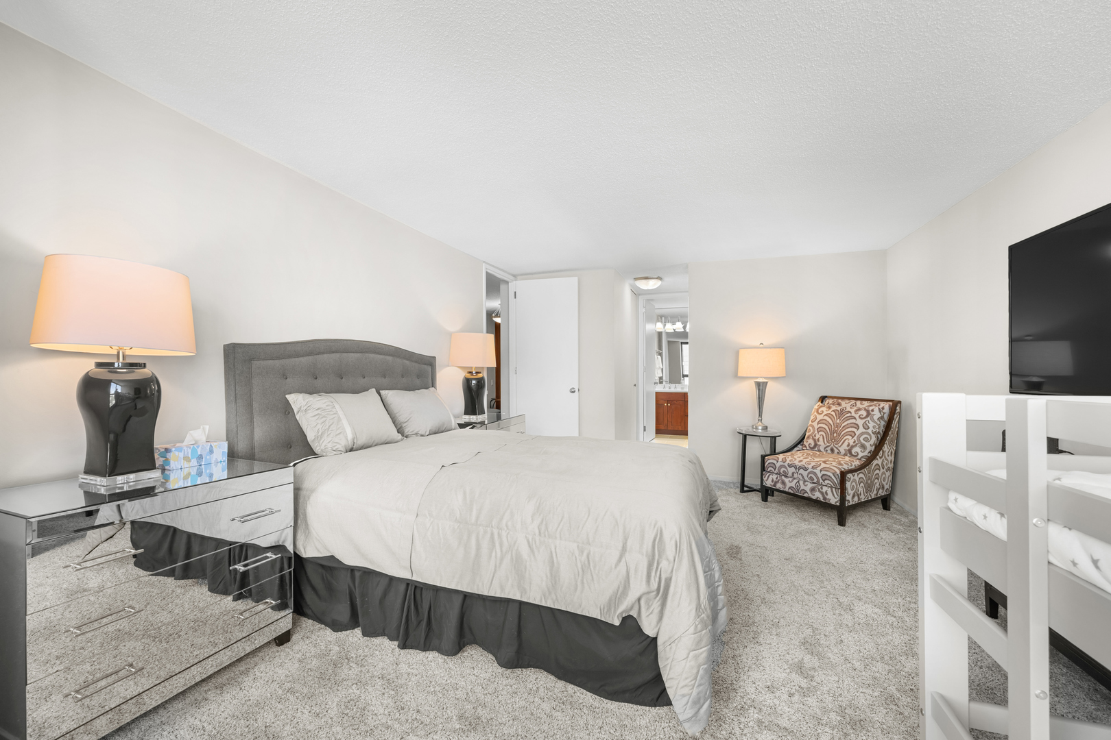 360 East Randolph Street, Unit 2005 Chicago, IL 60601 - Photo 12 of 31