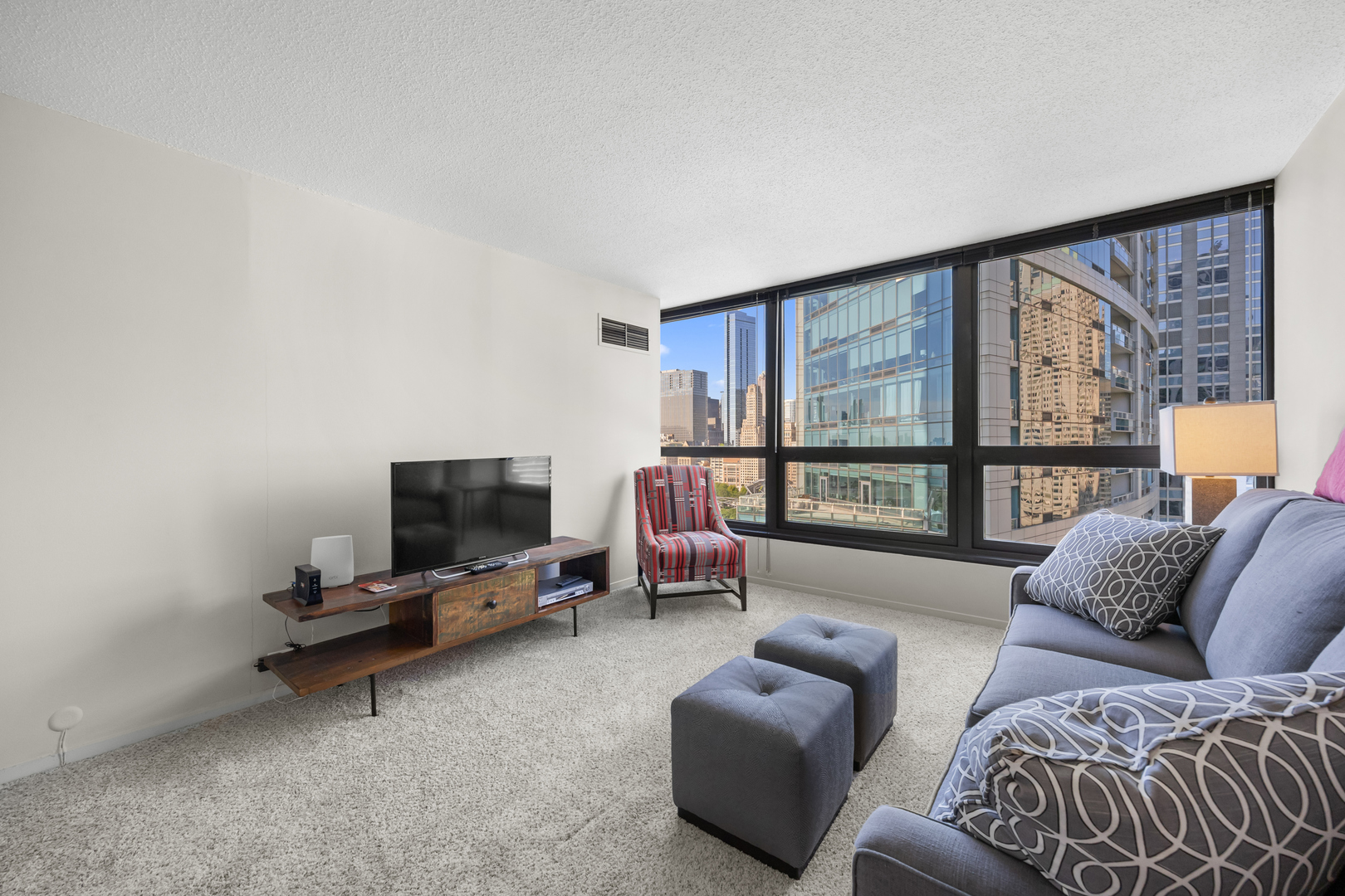 360 East Randolph Street, Unit 2005 Chicago, IL 60601 - Photo 15 of 31