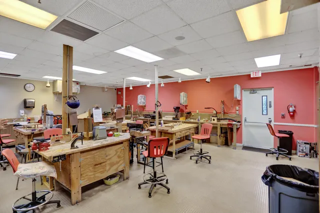 $179,999 | 7320 Amberly Lane, Unit 406, Delray Beach, FL 33446