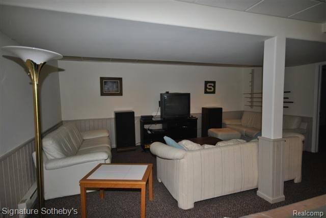 95 Manor Road Bloomfield Hills, MI 48304 - Photo 13 of 18 Lower Level 1