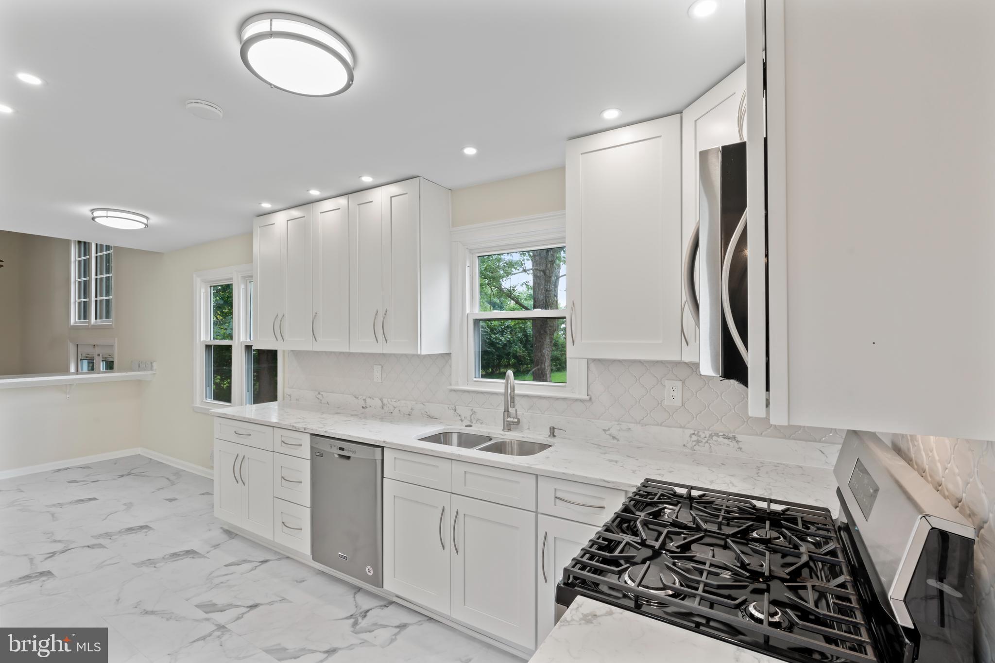 17004 Cashell Road Rockville, MD 20853 - Photo 11 of 80