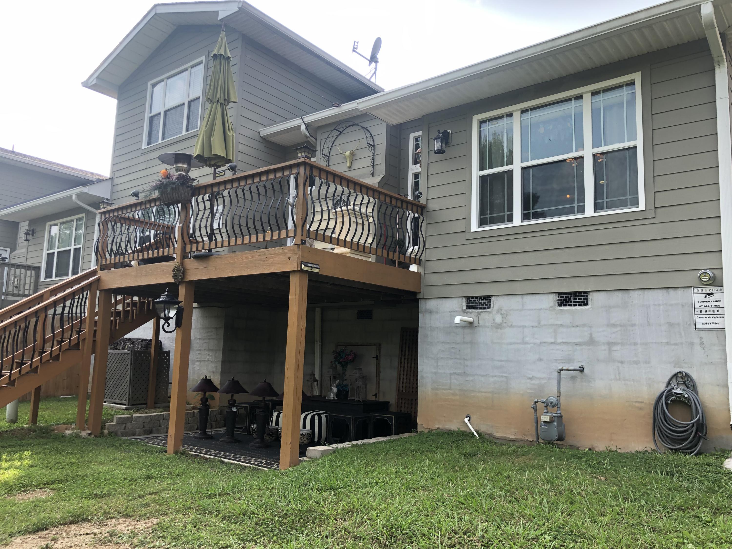 173 Crossroads Boulevard Oak Ridge, TN 37830 - Photo 21 of 25 Deck With Patio Below