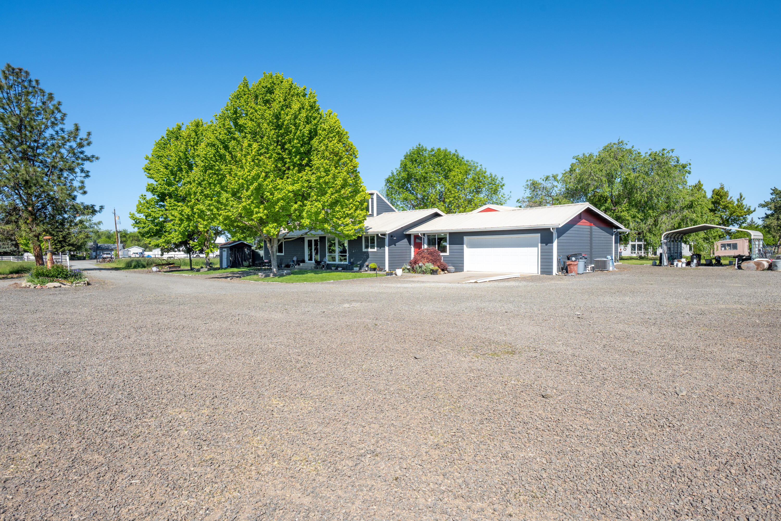 5900 Peace Lane Central Point, OR 97502 - Photo 45 of 70 Peace Ln029