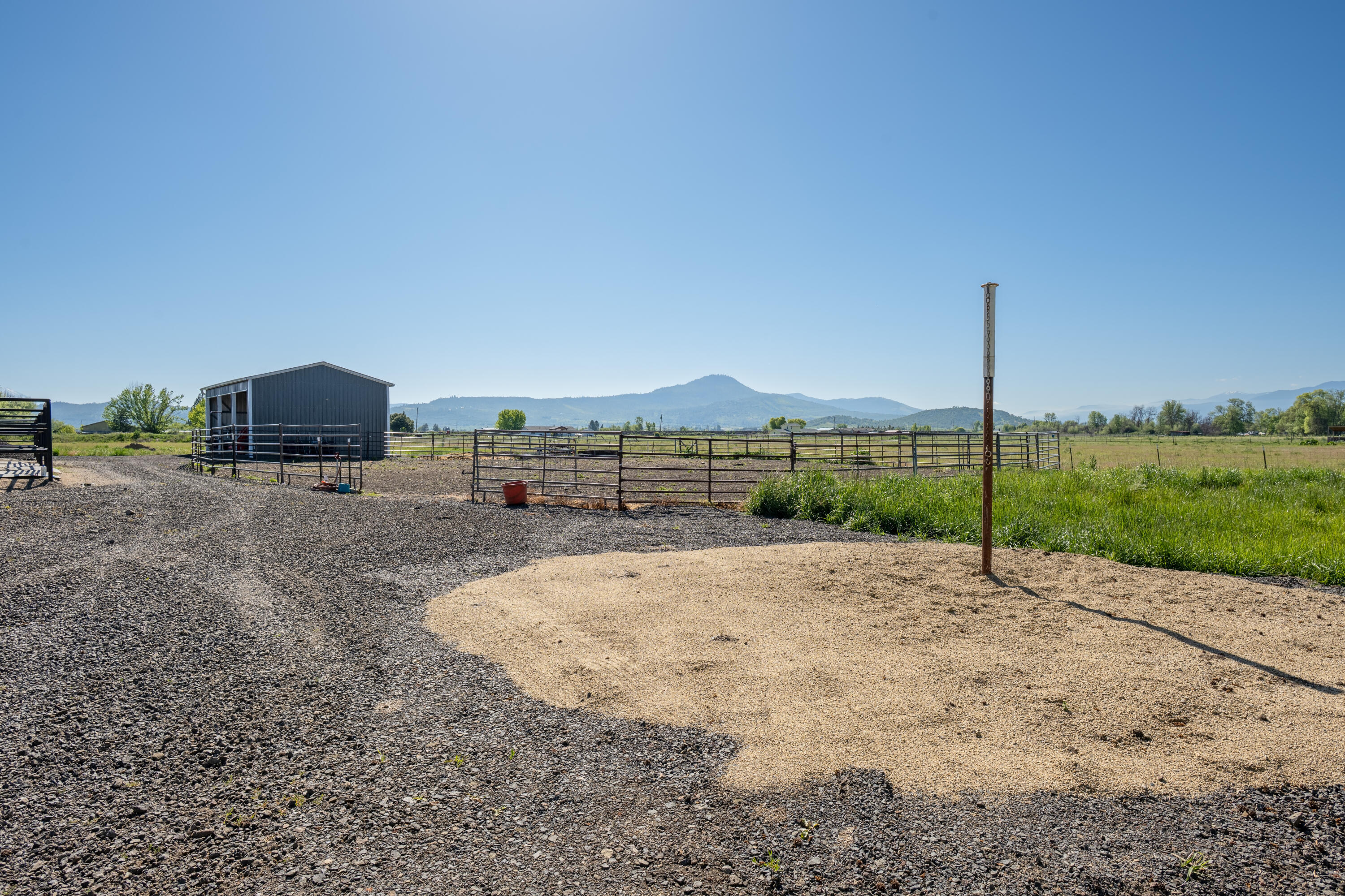 5900 Peace Lane Central Point, OR 97502 - Photo 59 of 70 Peace Ln019