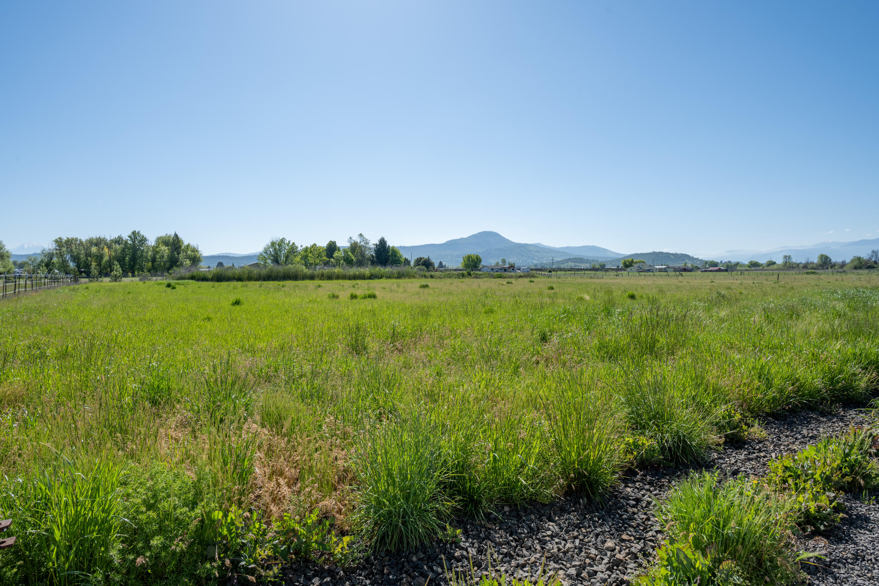5900 Peace Lane Central Point, OR 97502 - Photo 62 of 70 Peace Ln027