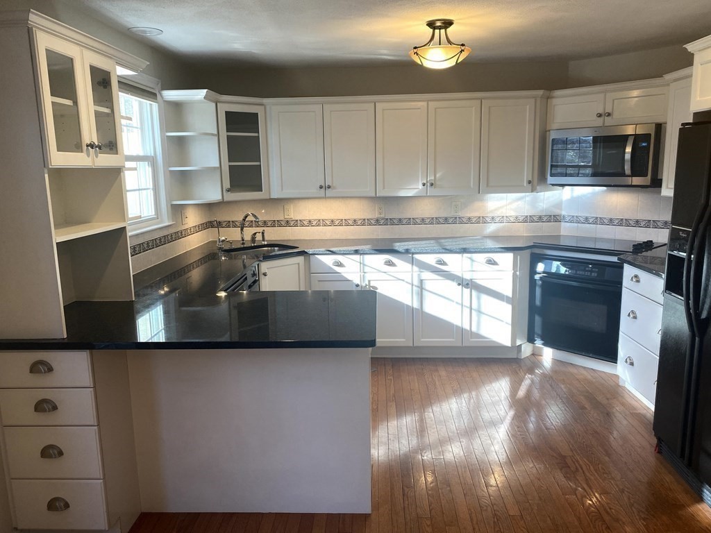 4 Apple Ridge Road, Unit 2 Maynard, MA 01754 - Photo 7 of 32 Gallery Image 7