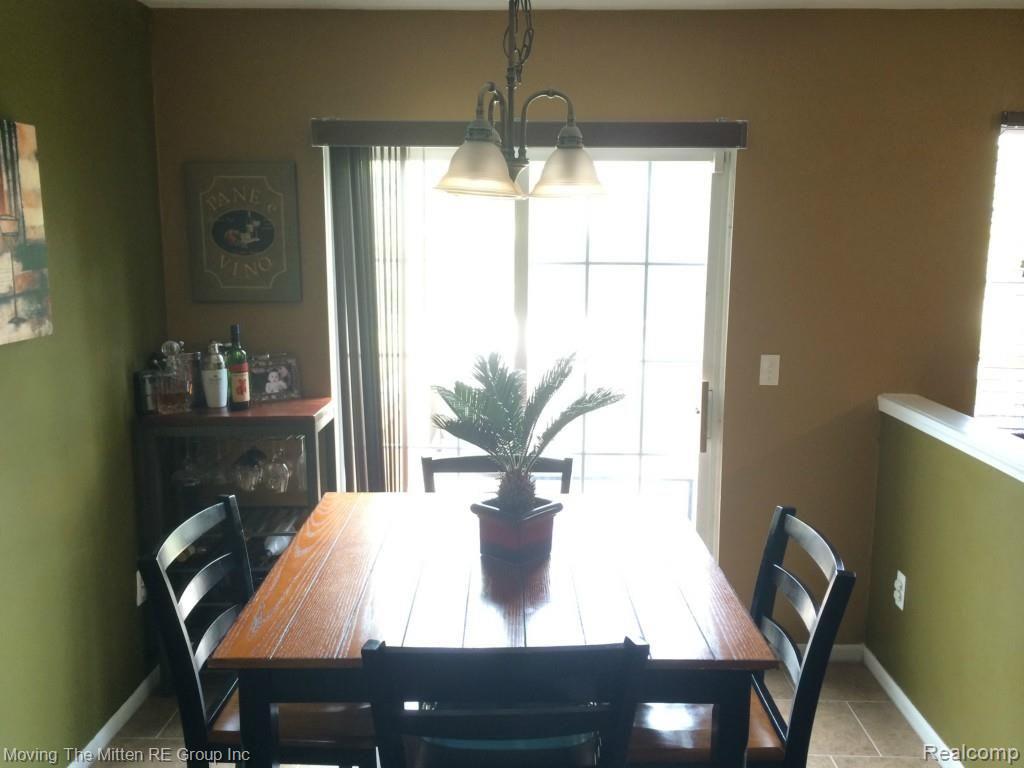 3955 Strathmore Lane Canton, MI 48188 - Photo 9 of 23 IMG_2174.jpg