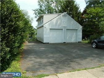 613 Valley Road Havertown, PA 19083 - Photo 3 of 12