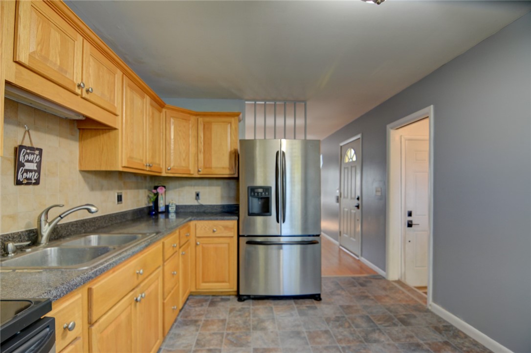 71 Glenview Drive Decatur, IL 62521 - Photo 9 of 26