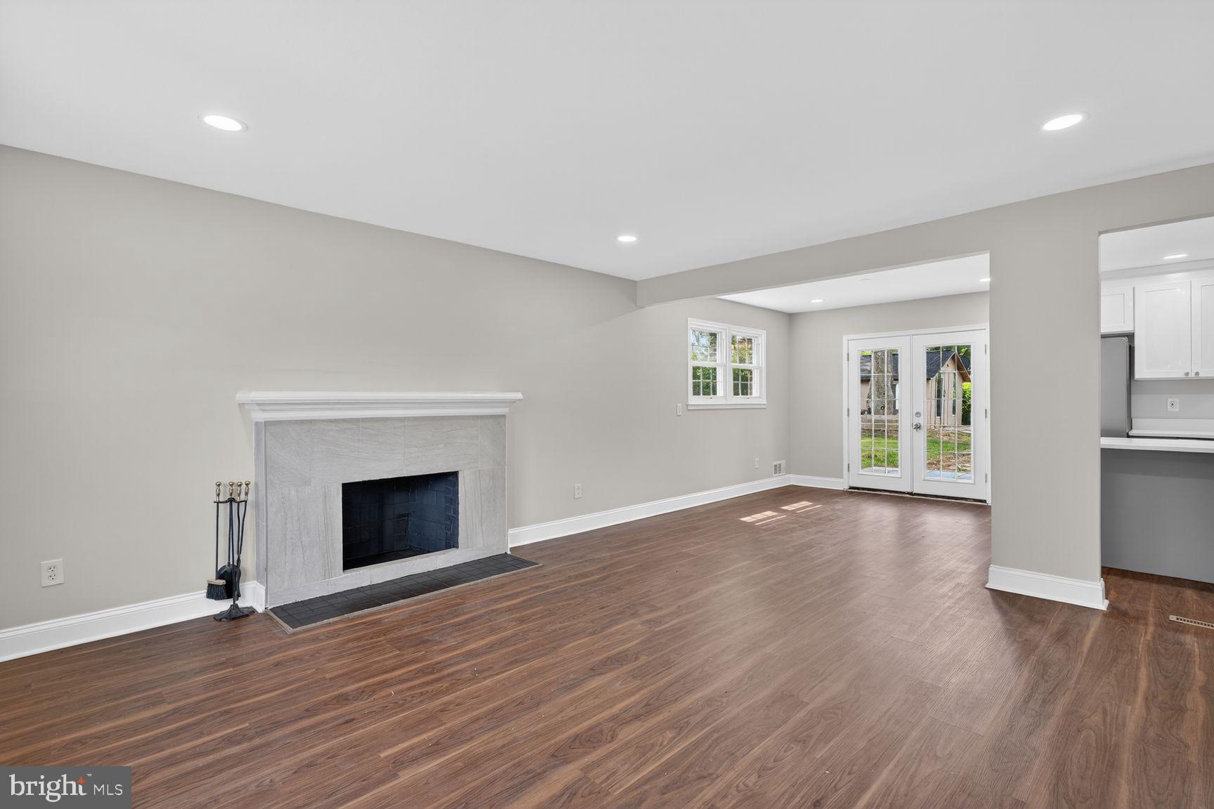 8109 Carrick Lane Springfield, VA 22151 - Photo 3 of 19
