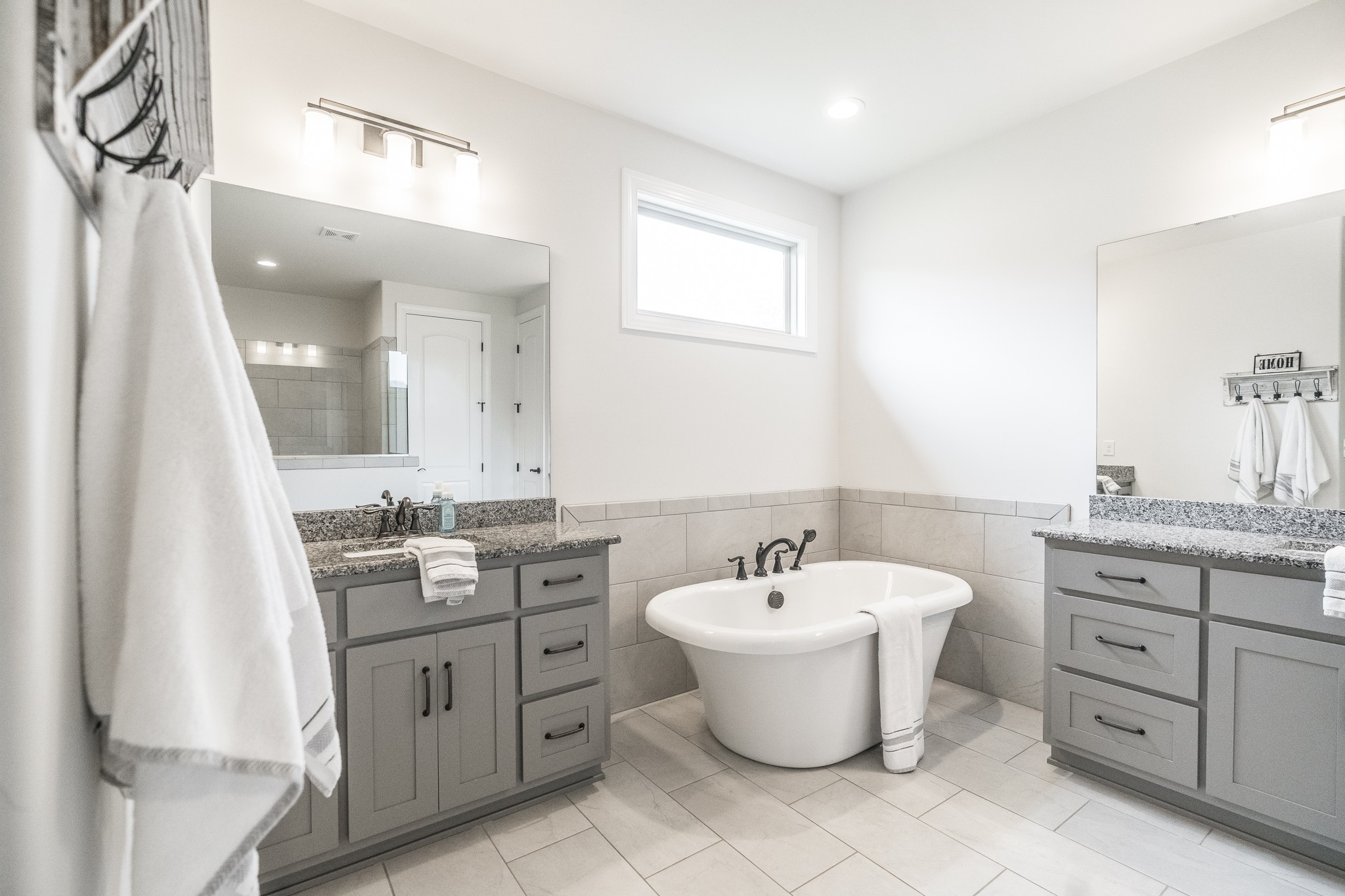 1395 Center Point Road Hendersonville, TN 37075 - Photo 31 of 50 a view of a bathroom with sink and mirror