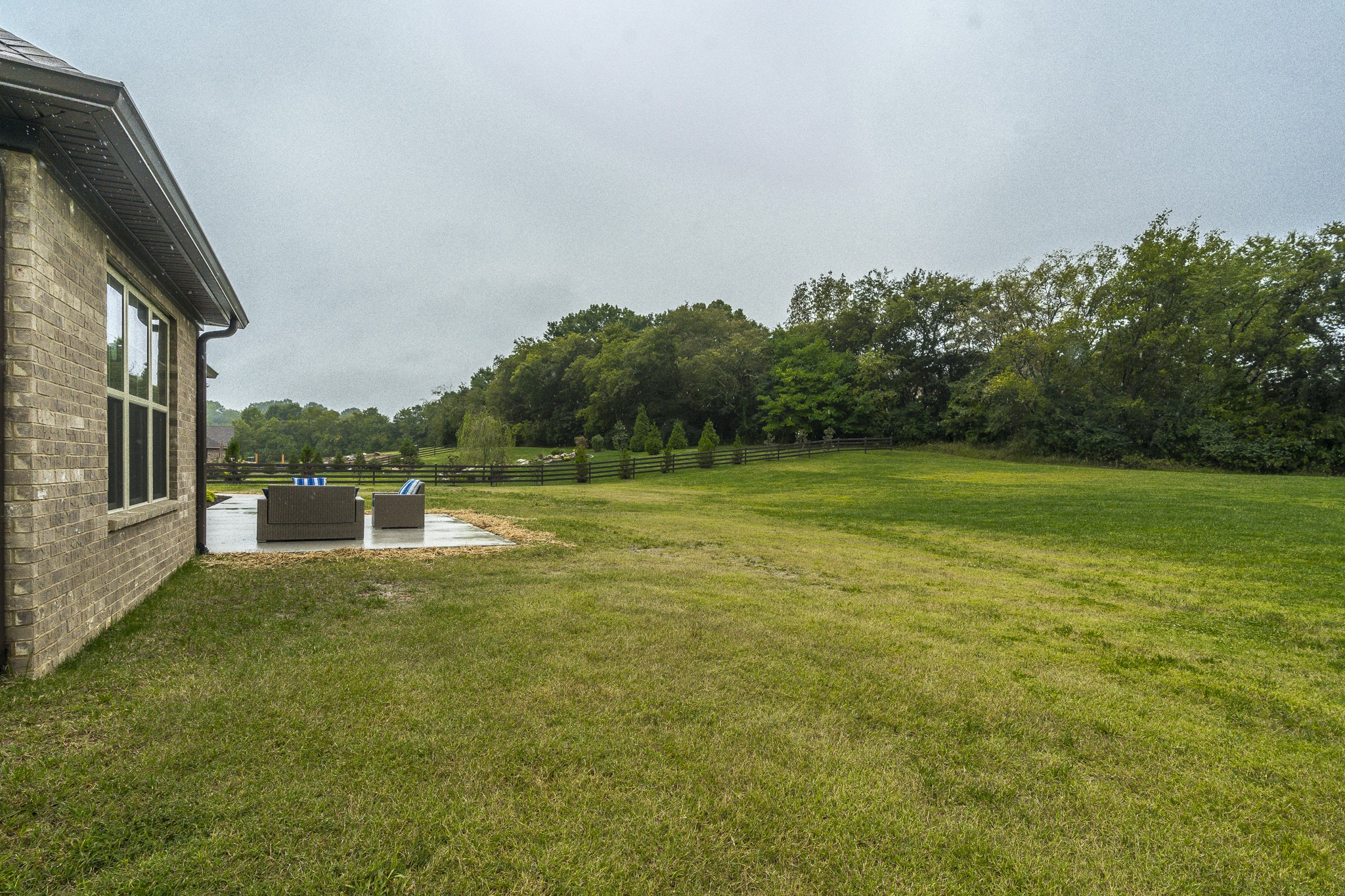 1395 Center Point Road Hendersonville, TN 37075 - Photo 48 of 50 a view of a swimming pool with an outdoor seating and a yard