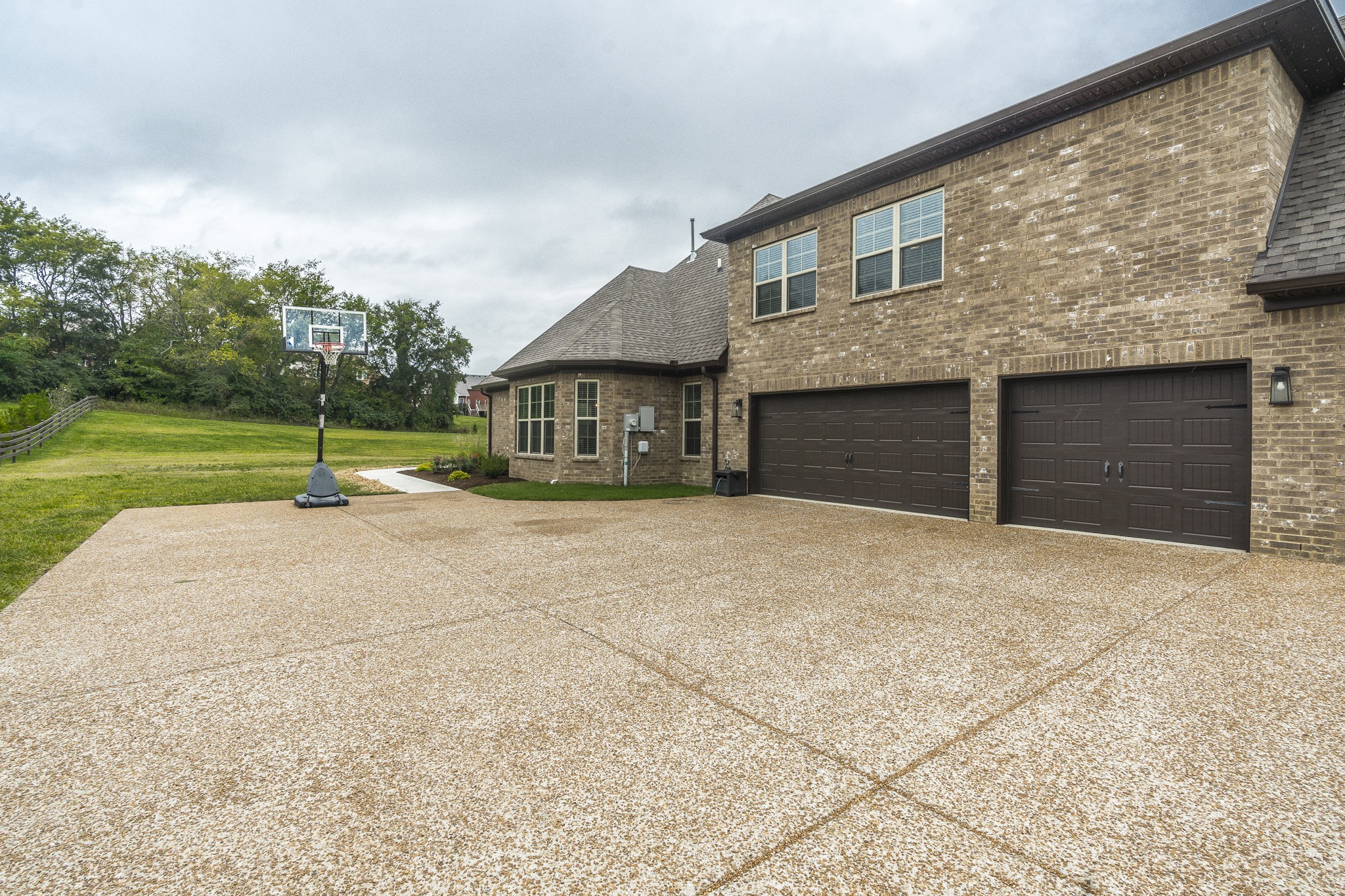 1395 Center Point Road Hendersonville, TN 37075 - Photo 50 of 50 a house view with a garden space