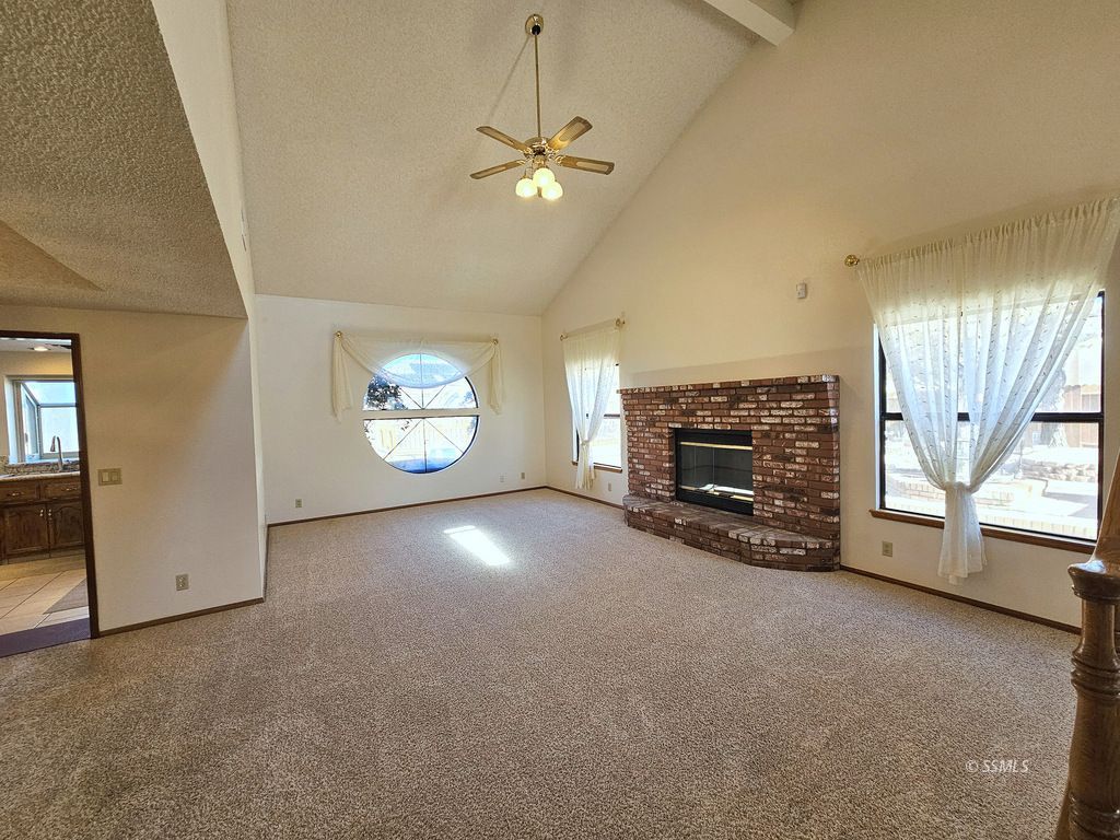 308 West Cielo Avenue Ridgecrest, CA 93555 - Photo 6 of 43