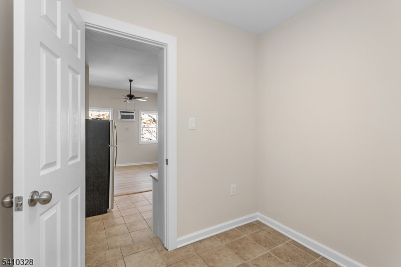129 Main Street, Unit 3 Bloomingdale, NJ 07403 - Photo 12 of 21