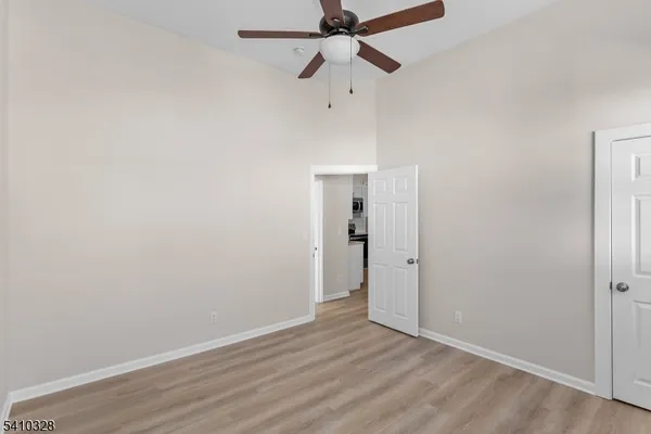 a view of an empty walk in closet