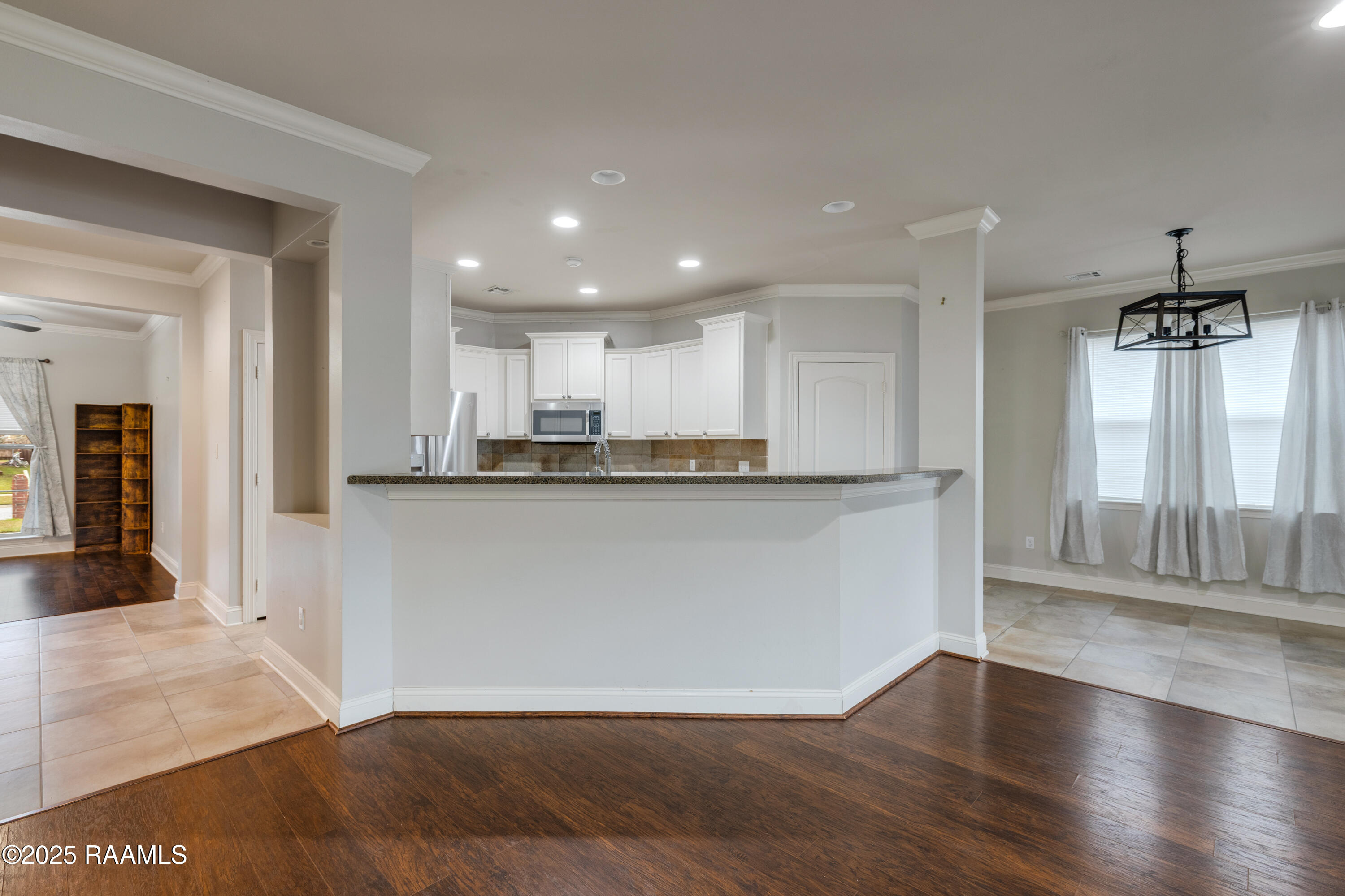 114 Still Waters Road Broussard, LA 70518 - Photo 11 of 29 DS 114 Still Waters Rd-9