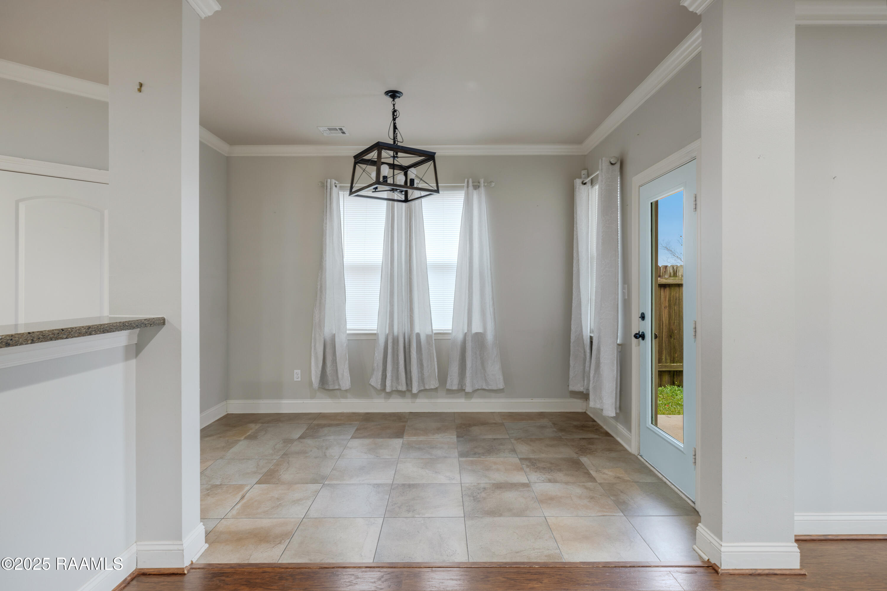 114 Still Waters Road Broussard, LA 70518 - Photo 12 of 29 DS 114 Still Waters Rd-10