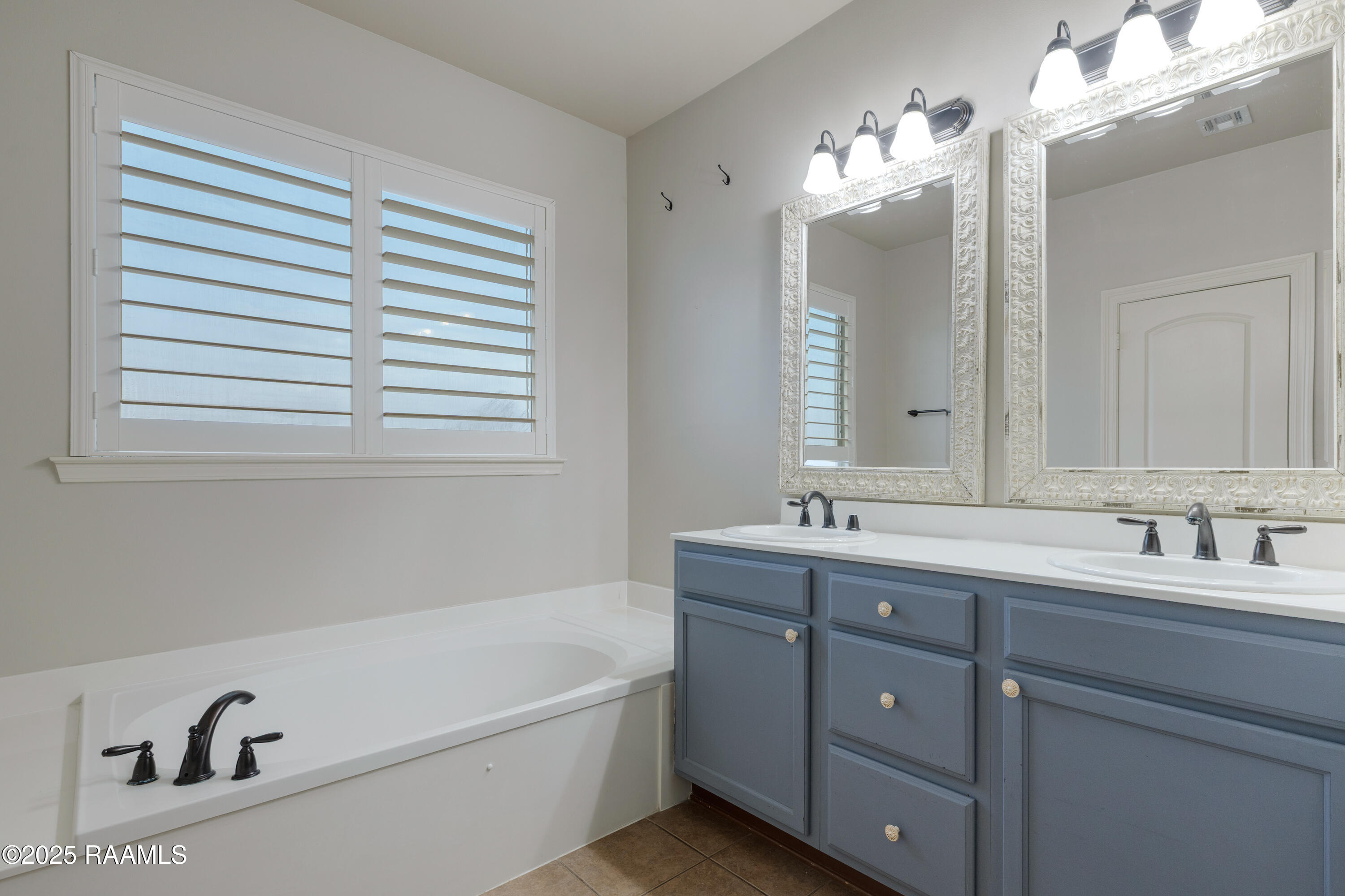 114 Still Waters Road Broussard, LA 70518 - Photo 18 of 29 DS 114 Still Waters Rd-16